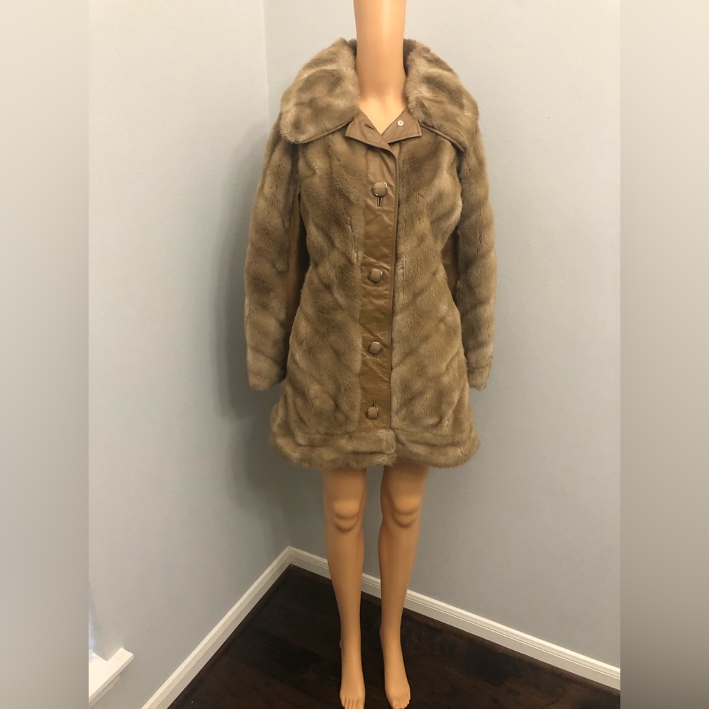Beautiful 1970s Faux fur coat